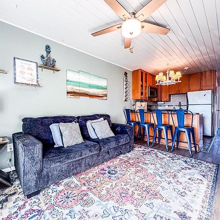 Cozy Beach Condo Sleeps 6 Pool แคโลไลนาบีช ภายนอก รูปภาพ