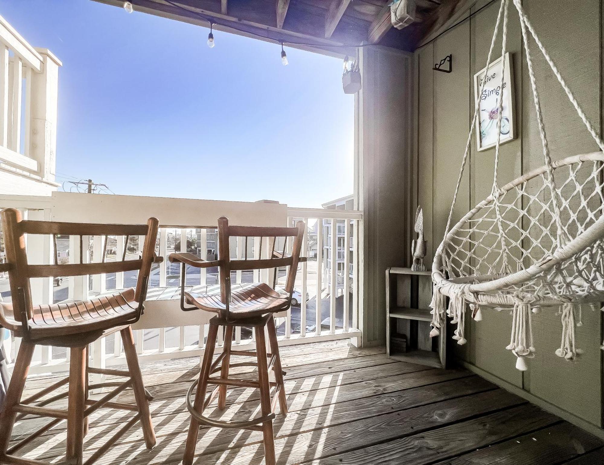Cozy Beach Condo Sleeps 6 Pool แคโลไลนาบีช ภายนอก รูปภาพ