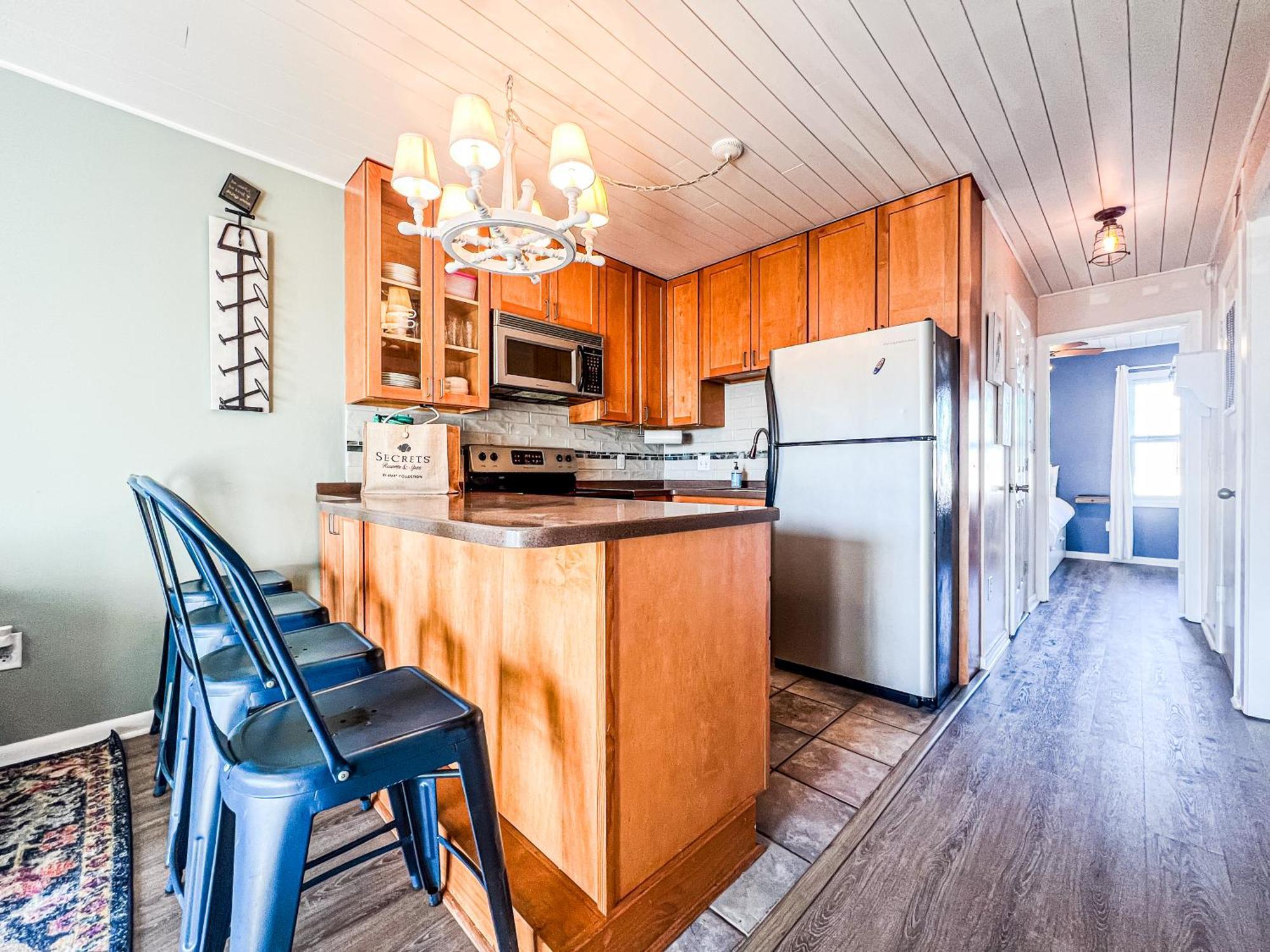 Cozy Beach Condo Sleeps 6 Pool แคโลไลนาบีช ภายนอก รูปภาพ